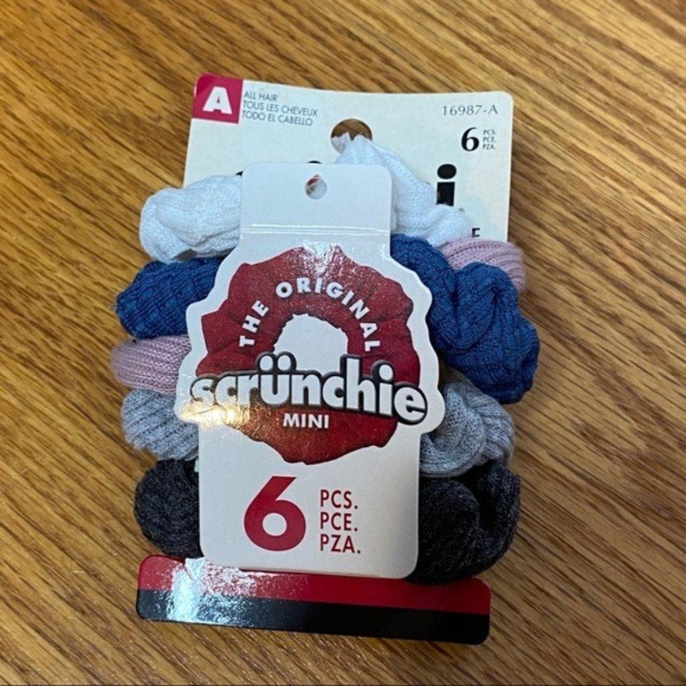 Y2K Scrunchie Set NEW
